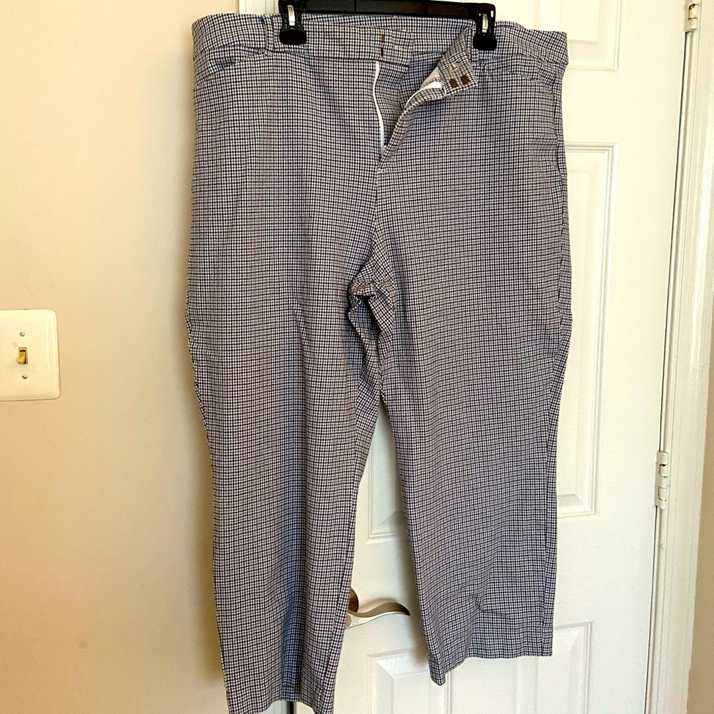 Old Navy blue black and white checked pixie pants size 20